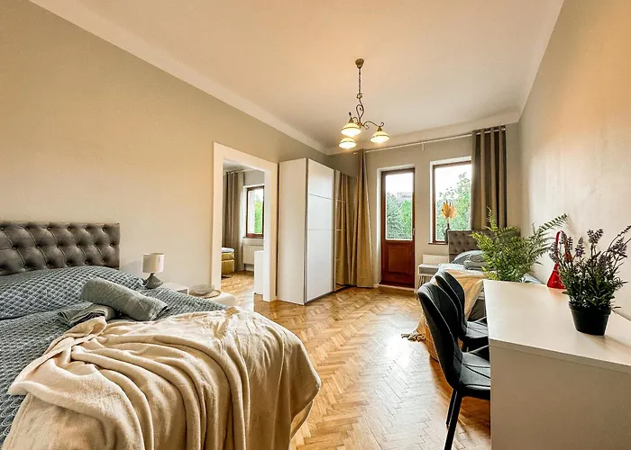 3 Room 100M2 City Centrum Kosice